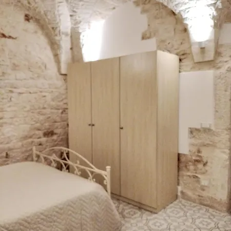 Casa Mia 1 *